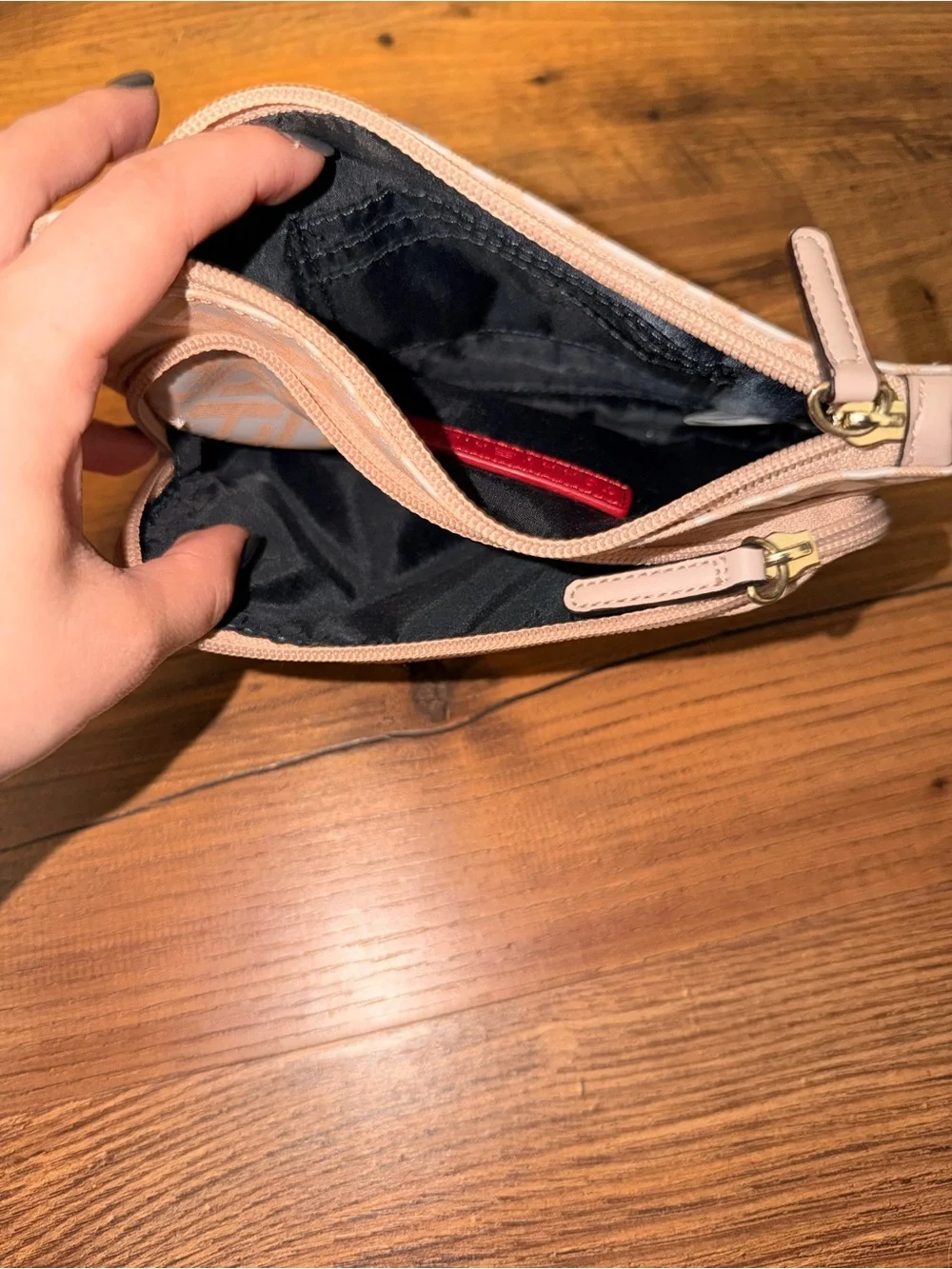 Tommy Hilfiger compact beige